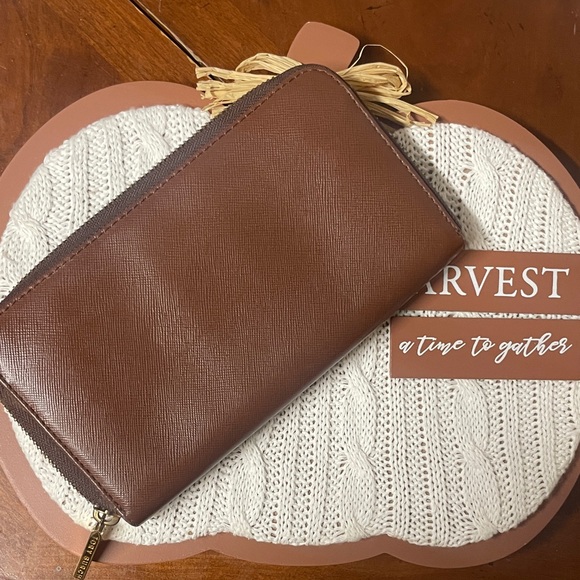 Tory Burch Brown Wallet - Picture 5 of 7